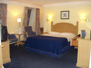 The Bedrooms at Grosvenor Kensington Hotel