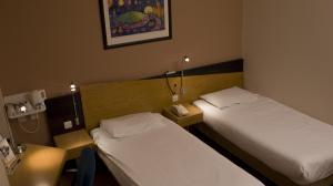 The Bedrooms at Comfort Inn London Vauxhall