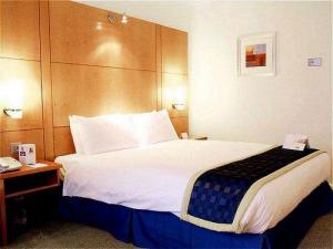 The Bedrooms at Holiday Inn London-Heathrow M4,Jct.4