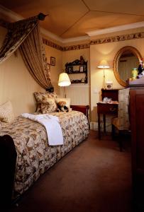 The Bedrooms at Draycott Hotel