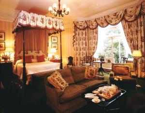 The Bedrooms at Draycott Hotel