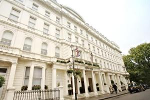 The Bedrooms at Corus Hotel Hyde Park