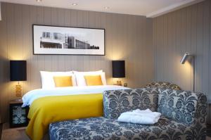 The Bedrooms at Chiswick Moran Hotel